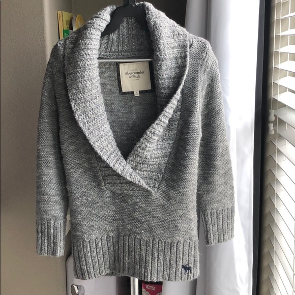 Abercrombie & Fitch gray shawl sweater - Picture 1 of 4